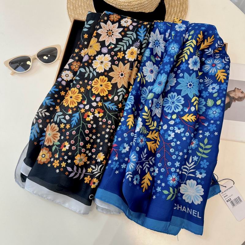 Chanel silk scarf 90-180cm E032942